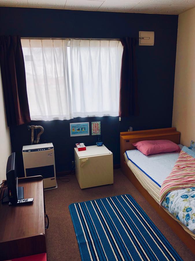 ホテルMinshuku Hinata 岩内郡 エクステリア 写真